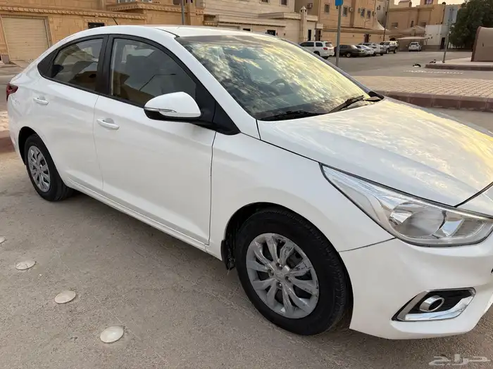 للبيع هيونداي اكسنت 2020 ابيض 9