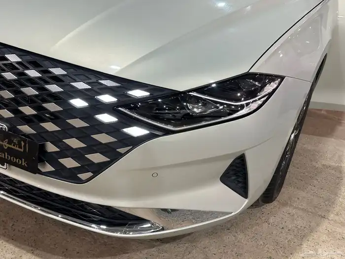 ازيرا سمارت 2022 سعودي عداد قليل بحالة الوكالة 7