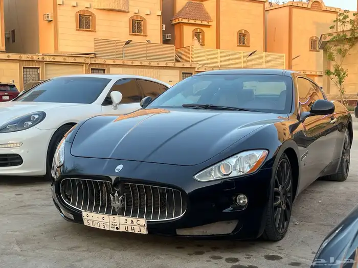 مازراتي جراند توريزمور اس 4.7 2012 المكينة الحمراء مصدومة 54