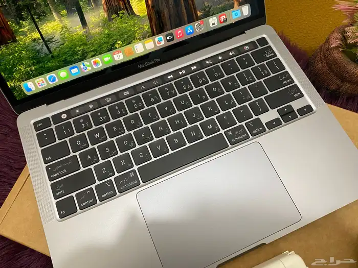 ماك بوك برو 2020 كور i7 16 جيجا رام 512 ssd تاتش بار 12