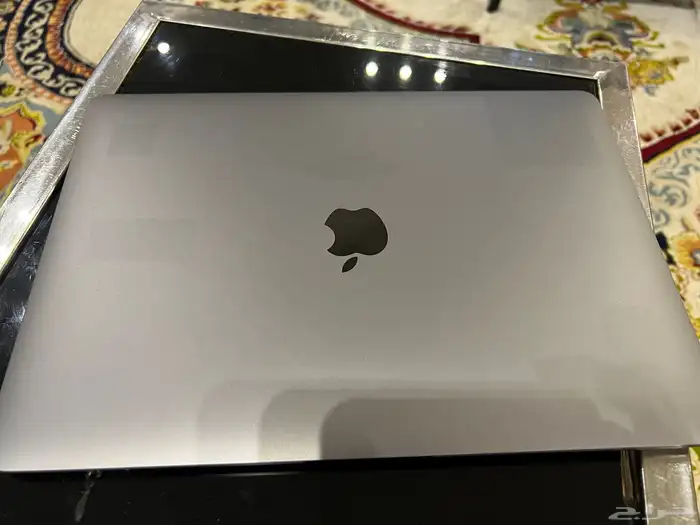 MacBook Air (M1  2020) 8