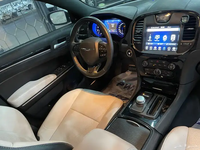 كرايسلر 300s موديل 2021 فل كامل 12