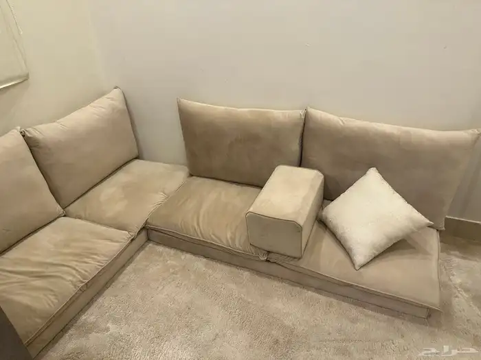 جلسة ارضية 0