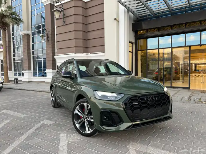 AUDI Q5 2023 S line سماكو بلاك اديشن 14