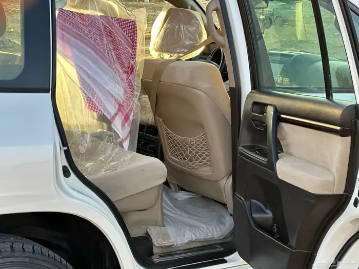 جيب لاندكروزر ستين عام قمه بالنظافة 11