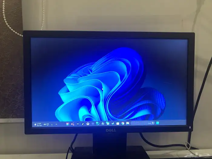 شاشه dell 60 هيرتز 22 انش مافيها شي ولا خدش 0
