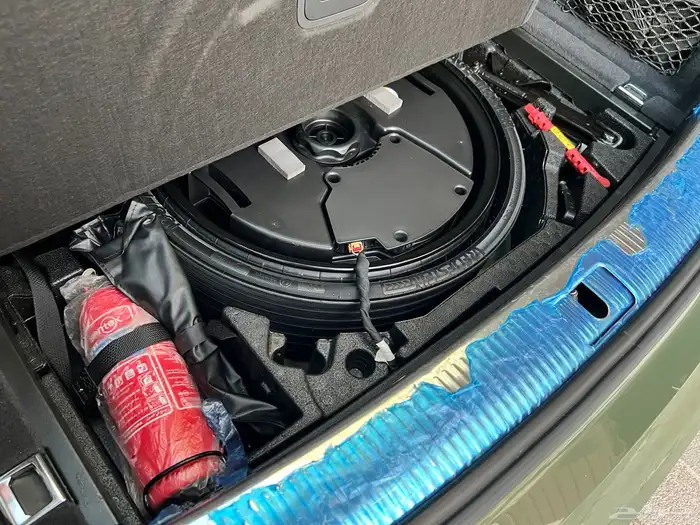 AUDI Q5 2023 S line سماكو بلاك اديشن 28