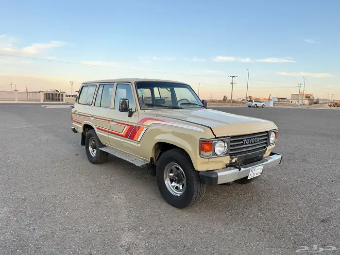 صالون 85 مجدد ومفحوص وعلي الشرط 4