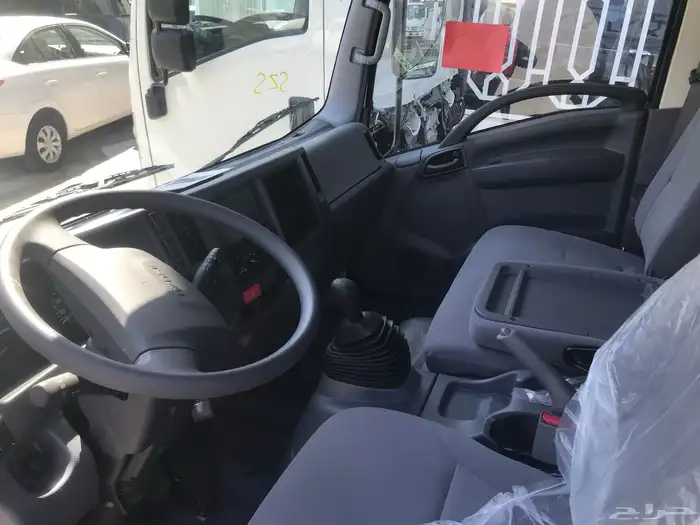 ايسوزو دينا 5 طن 2025 شاص طويل و قصير ( ياباني ) 11