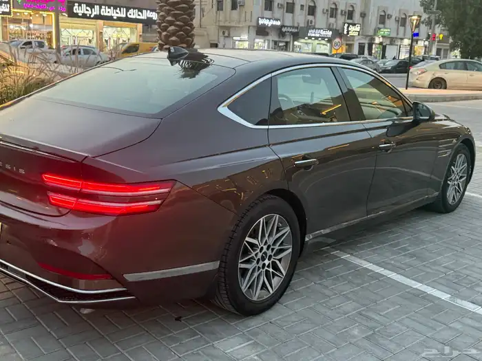 جنسس 2025 G80 برستيج 1