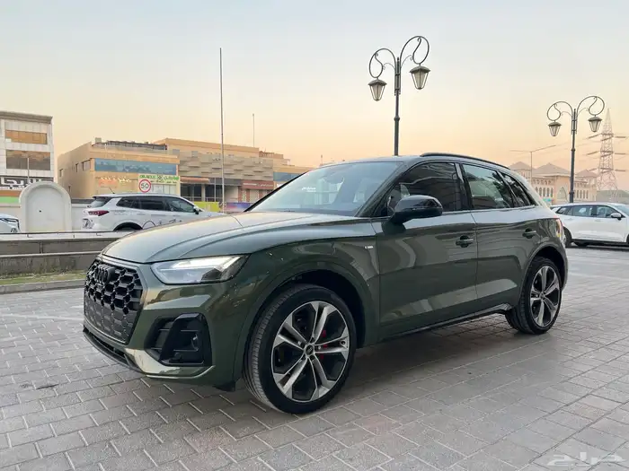 AUDI Q5 2023 S line سماكو بلاك اديشن 17