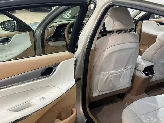 ازيرا سمارت 2022 سعودي عداد قليل بحالة الوكالة 27