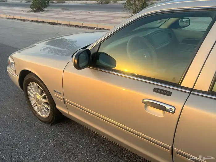 فورد جراند ماركيز 2010 فل نظيف مالك اول 17