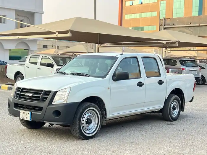 ايسوزو ديماكس موديل 2007 نظيف 2