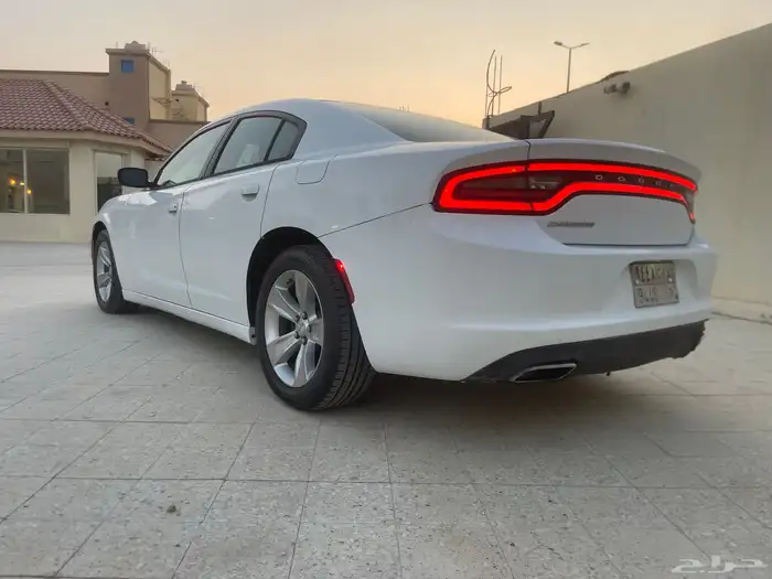دودج تشارجر 2016 1