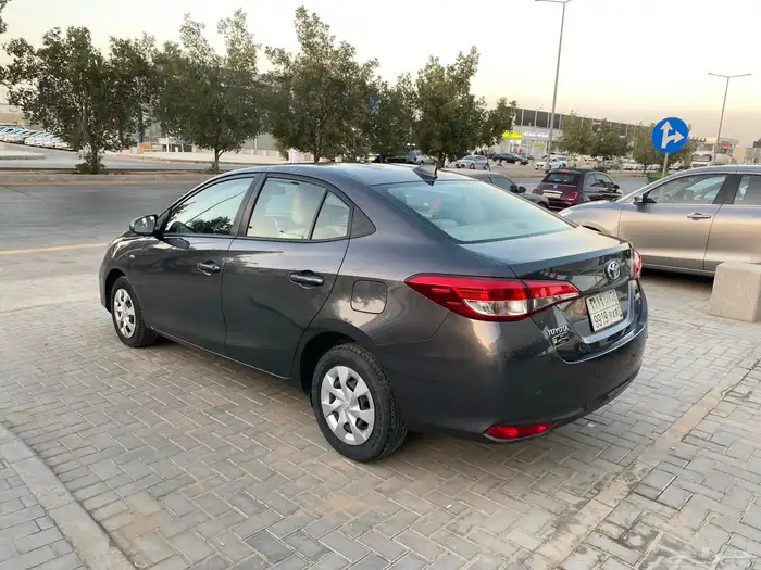 تويوتا يارس موديل 2022 نظيف عرض خاص لايفوتك 9