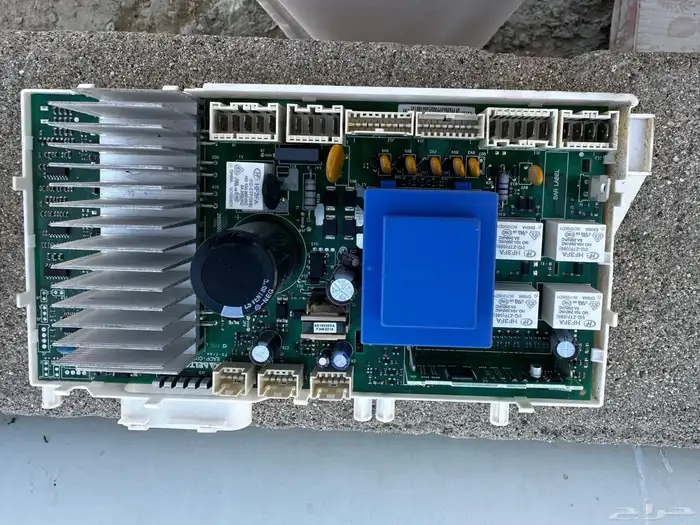 لوحة تحكم   كمبيوتر غسالة ملابس اريستون 1