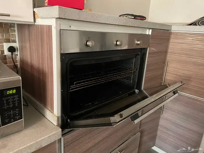 للبيع فرن وسطح غاز ومكرويف 3