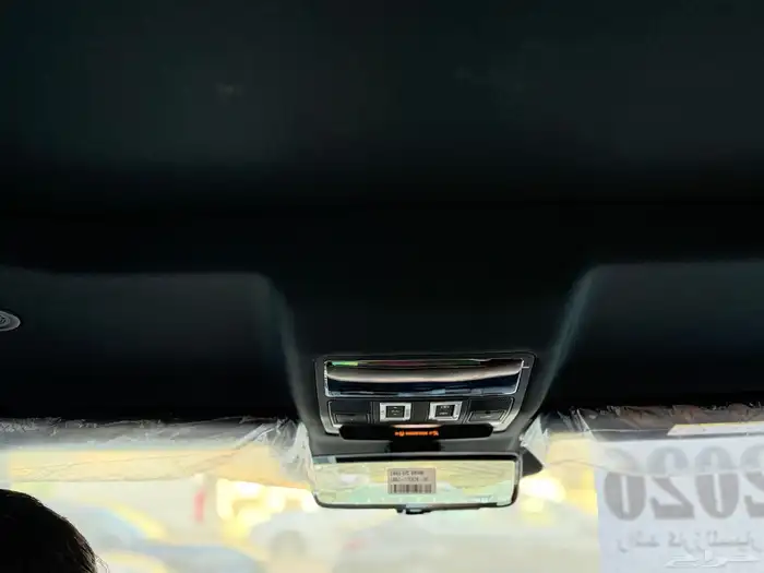 لاندروفر ديفندر HSE موديل 2026 وارد الناغي نظام 50-50 13