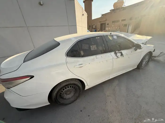 كامري ستاندر 2020 لون ابيض 2