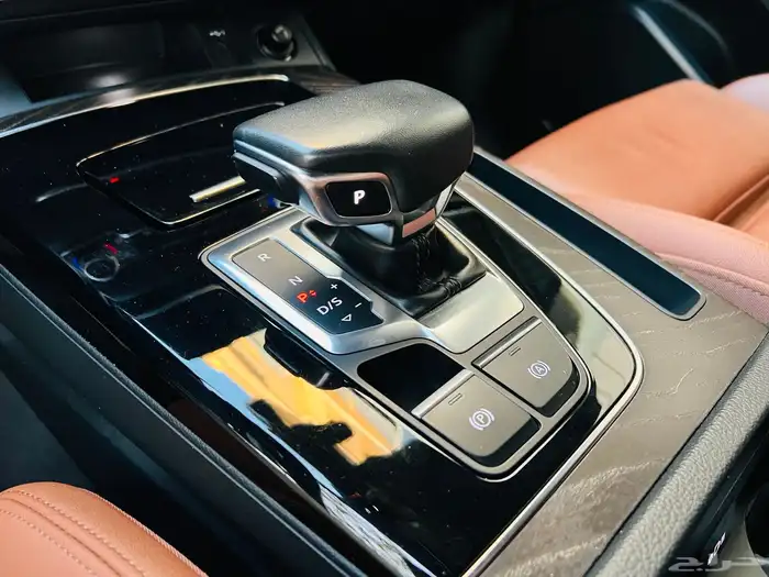 AUDI Q5 2023 S line سماكو بلاك اديشن 42