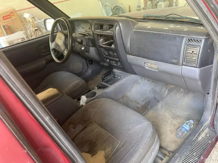 للبيع شيروكي 1998 1