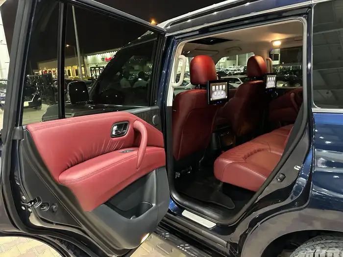 نيسان باترول بلاتينيوم موديل 2024 فل كامل 8 سلندر 22