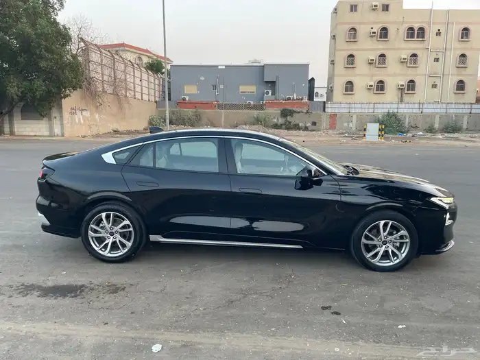 فورد تورس 2023 B ترند 11