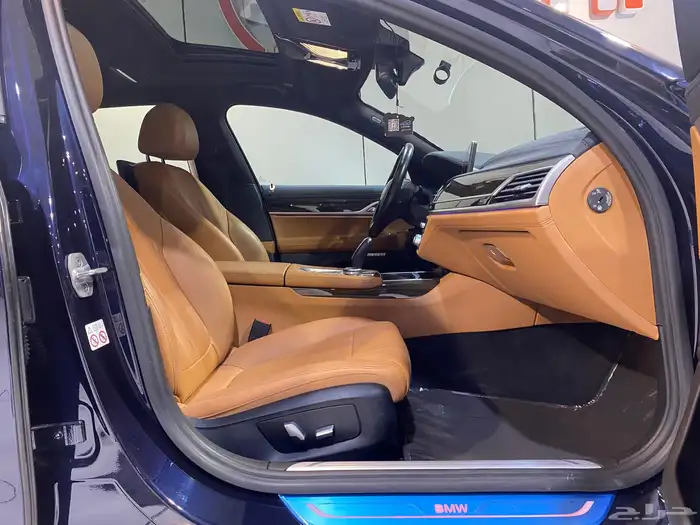 بي أم دبليو 2018 730Li(عداد قليل ) بحالة ممتازة 20