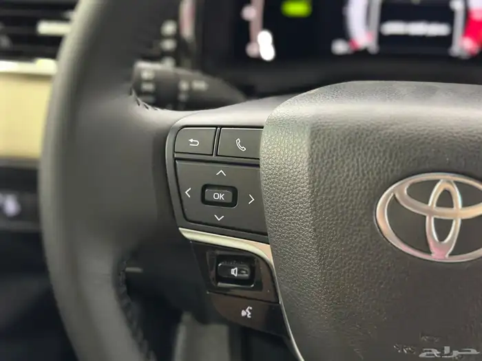 تويوتا كامرى le هايبرد م 2025 7