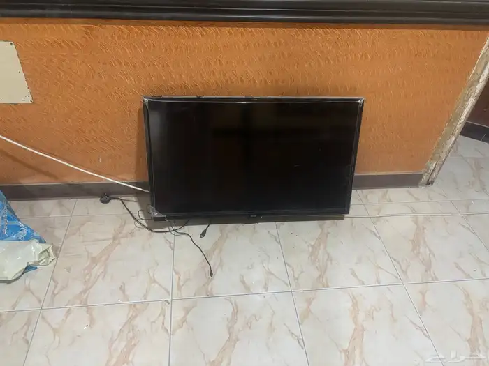 شاشه40بوصه مع الطبق مع الرسيفر مع العدسه 1