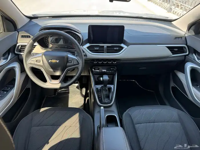 جروف LT 2024 ماشي 6550 كيلو فقط تماتيك 5