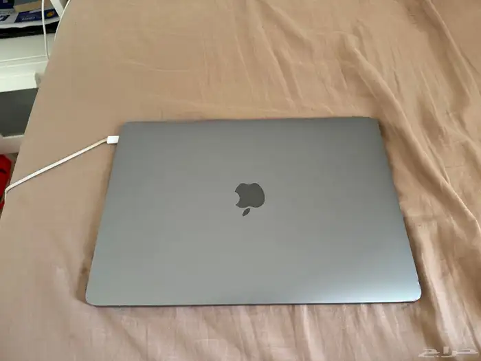 MacBook pro 2017 13inch 9