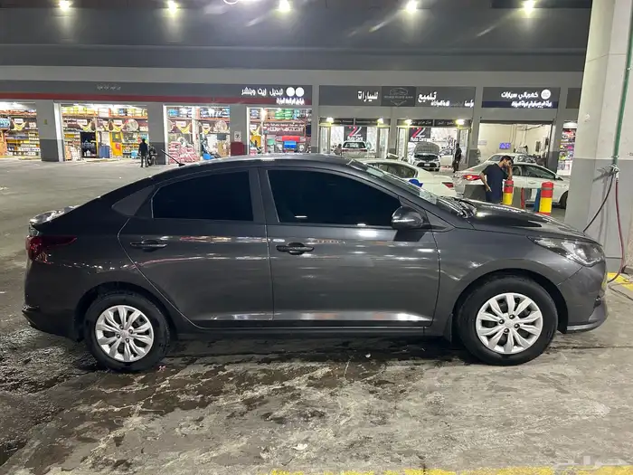 اكسنت 2023 Smart رمادي 3