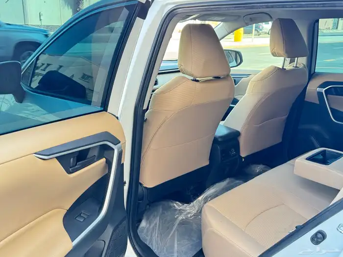 تويوتا راف فور 2023 دبل 6