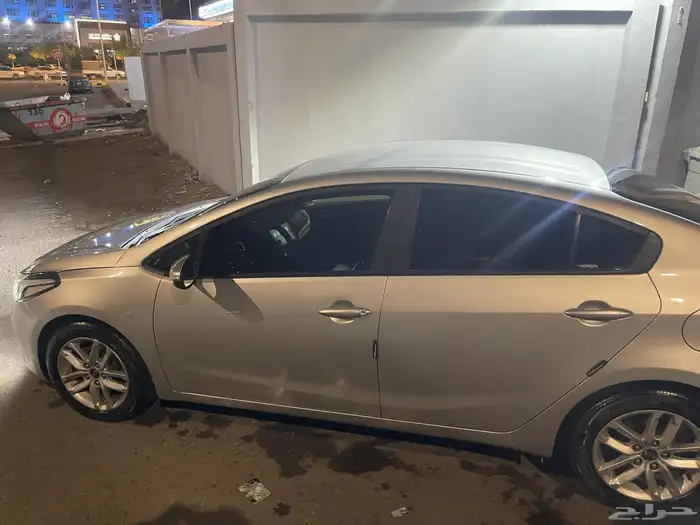 كيا سيراتو موديل 2017 ممشى 200 الف 25