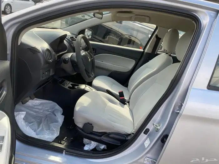 ميتسوبيشي اتراج 2021 سياره نظيف للمستخدم 13