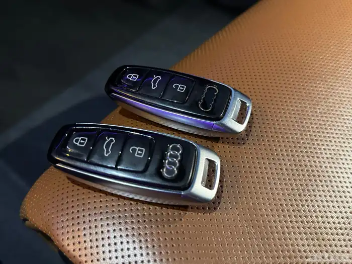 أودي Q8 S line موديل 2019 31