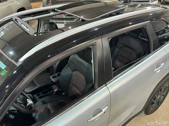 تويوتا اوربان 2025 عداد 1500 كيلو فل كامل بحالة الجديد 13