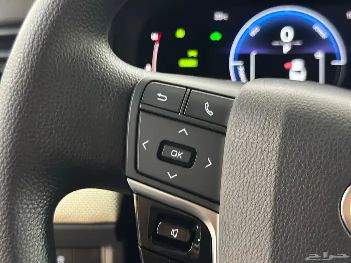 كامرى e هايبرد 2025 7