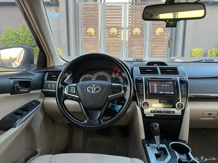 كامري 2017 فل كامل GLX بدي وكاله حتى صدامات وكاله نظيفه جدا 25