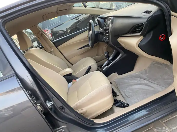 تويوتا يارس موديل 2022 نظيف عرض خاص لايفوتك 18