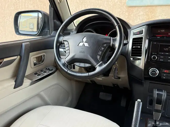 باجيرو 2020 GLS 27