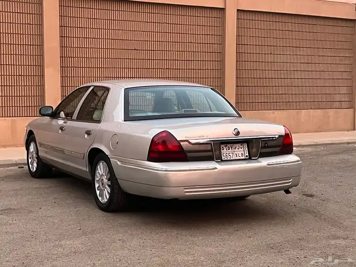 فورد ماركيز 2010 3