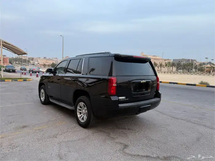 تاهو 2015 LS اسود 10