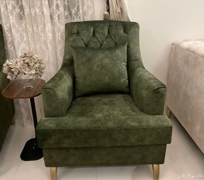 للبيع كنب فاخر شبه جديد بتفصيل خاص 10