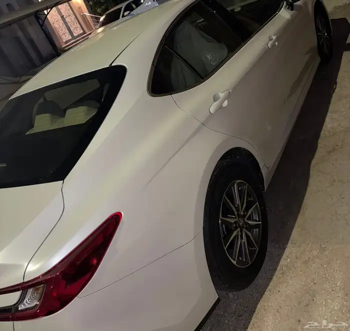 كامري 2025 فئة e 9