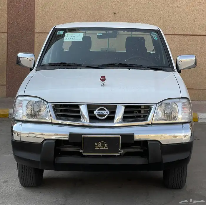 نيسان- ددسن-2013-غمارتين- GL-بنزين- بدون دبل- مخزن 2