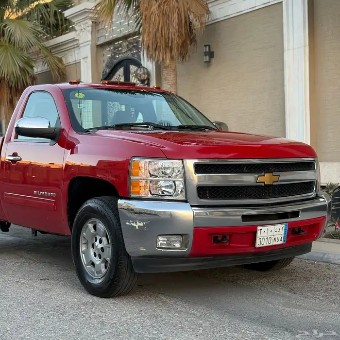 سلفرادو 2013 z71 فل دبل ( V8 ) 5.3 لون احمر 20