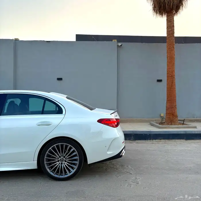 مرسيدس C 300 مواصفات عالية 2024 4